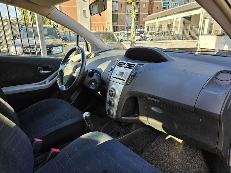 Toyota Yaris Yaris 5p 1.3 Sol