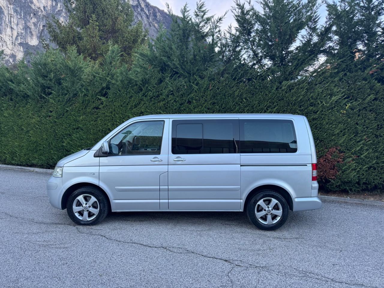 Volkswagen Multivan 2.5 TDI/130CV Trendline