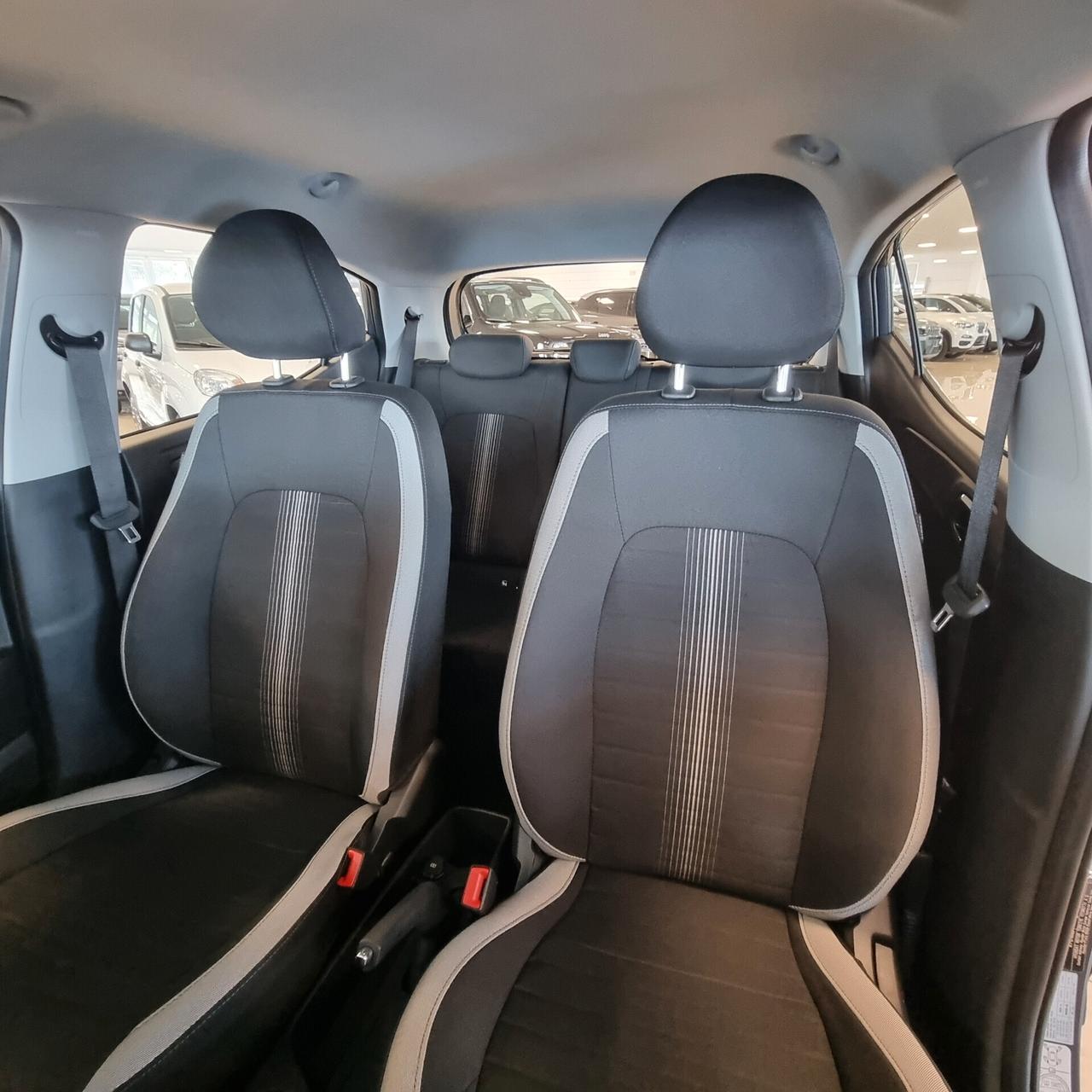 HYUNDAI i10 CONNECTLINE 1.0 bz 63cv MPI 5posti Cambio Automatico