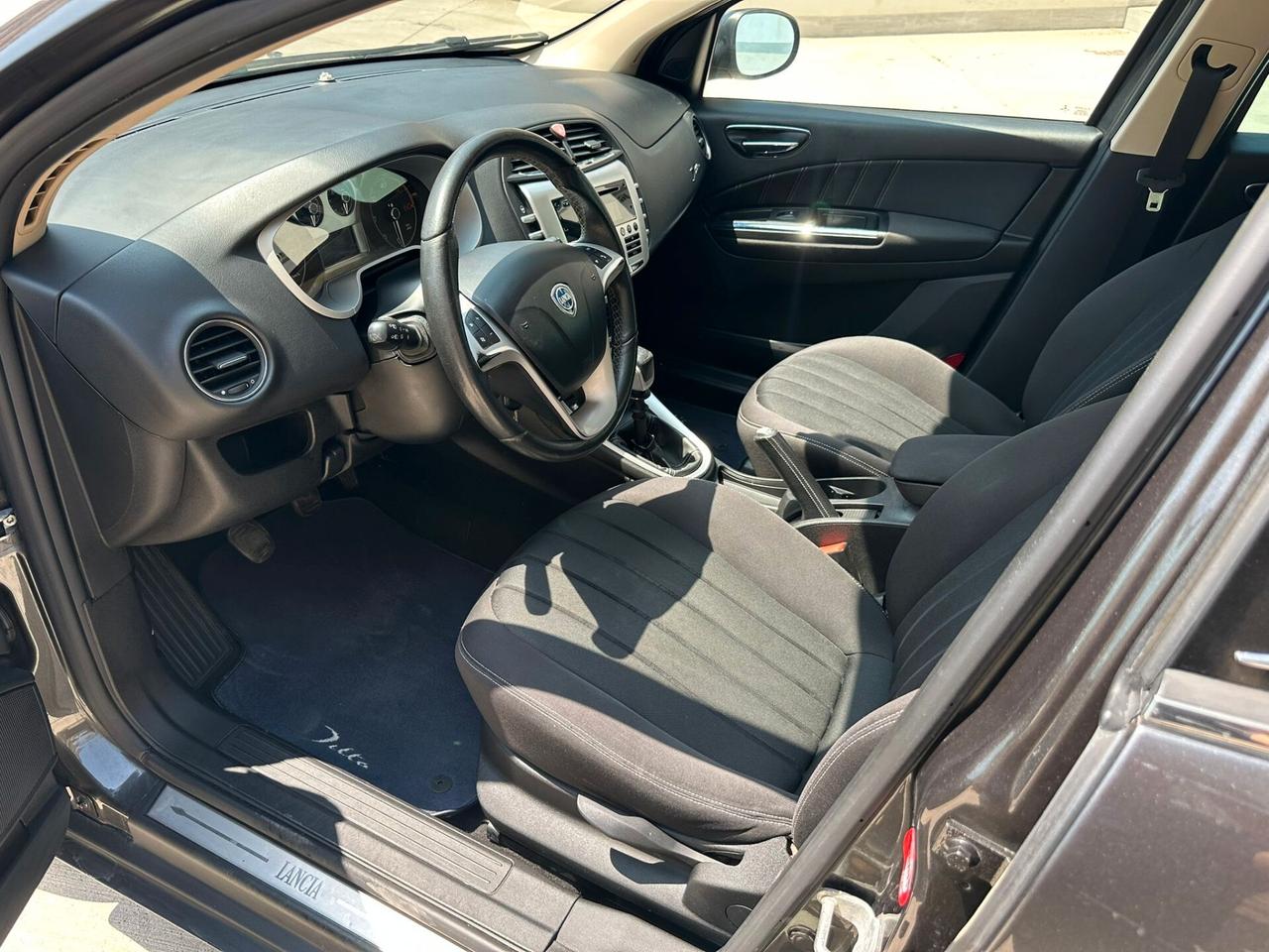 Lancia Delta 1.6 MJT DPF Oro