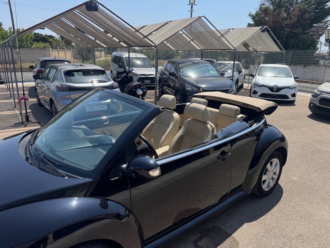 Volkswagen New Beetle 1.9 TDI 105CV Cabrio pelle b