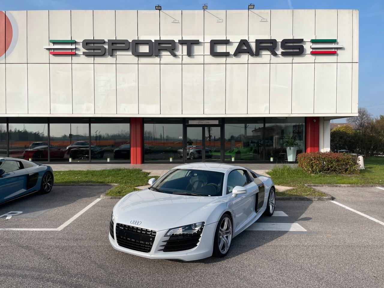 Audi R8 4.2 V8 FSI quattro