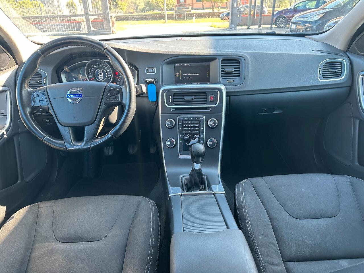 Volvo V60 1.6*D2*MOMENTUM*NAVI*KEY*BLUETOOTH*LED*