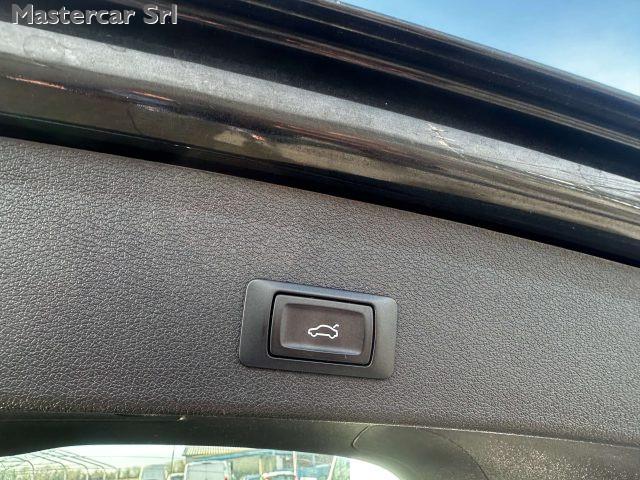 AUDI Q5 Q5 I 2013 2.0 tdi quattro 177cv s-tronic FM221HK