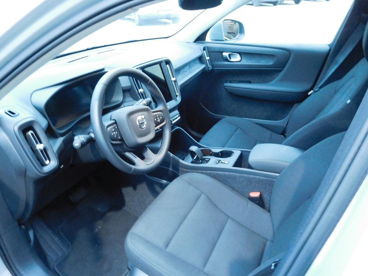 Volvo XC40 B3 Hybrid automatico Essential