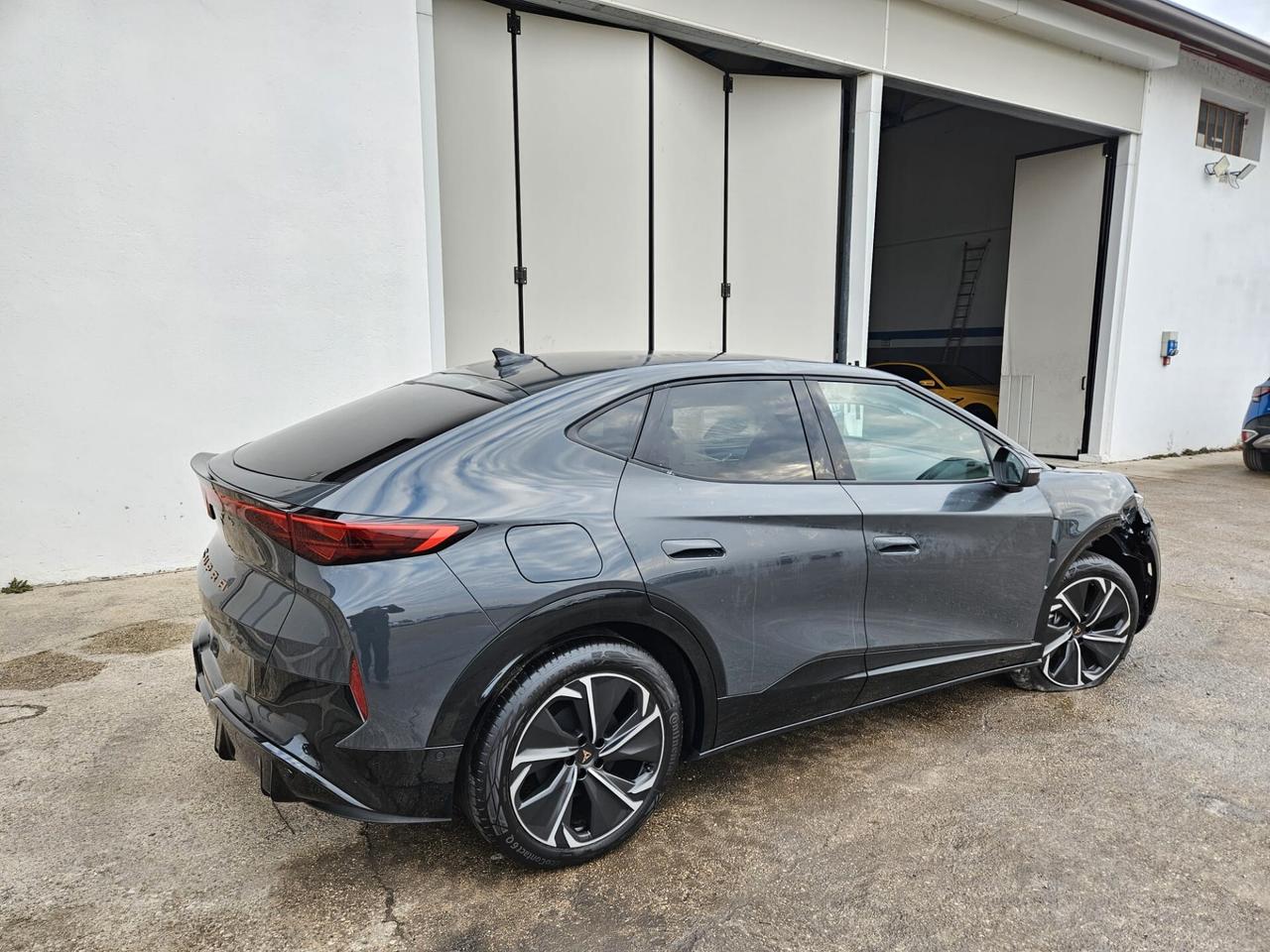 CUPRA Tavascan 77kWh rwd START INCIDENTATA