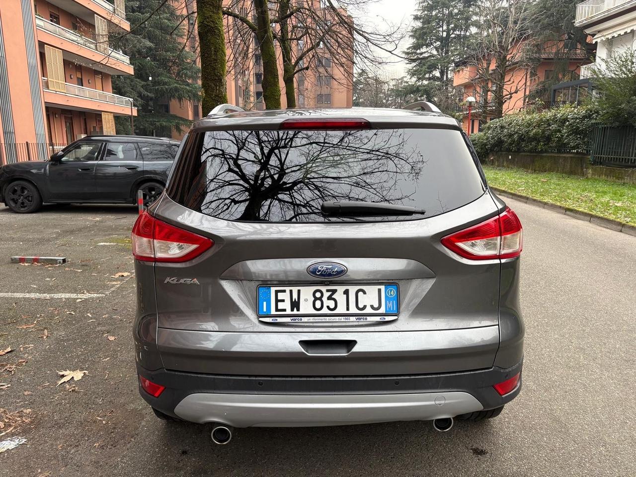 Ford Kuga 2.0 TDCI 140 CV 4WD Powershift Business