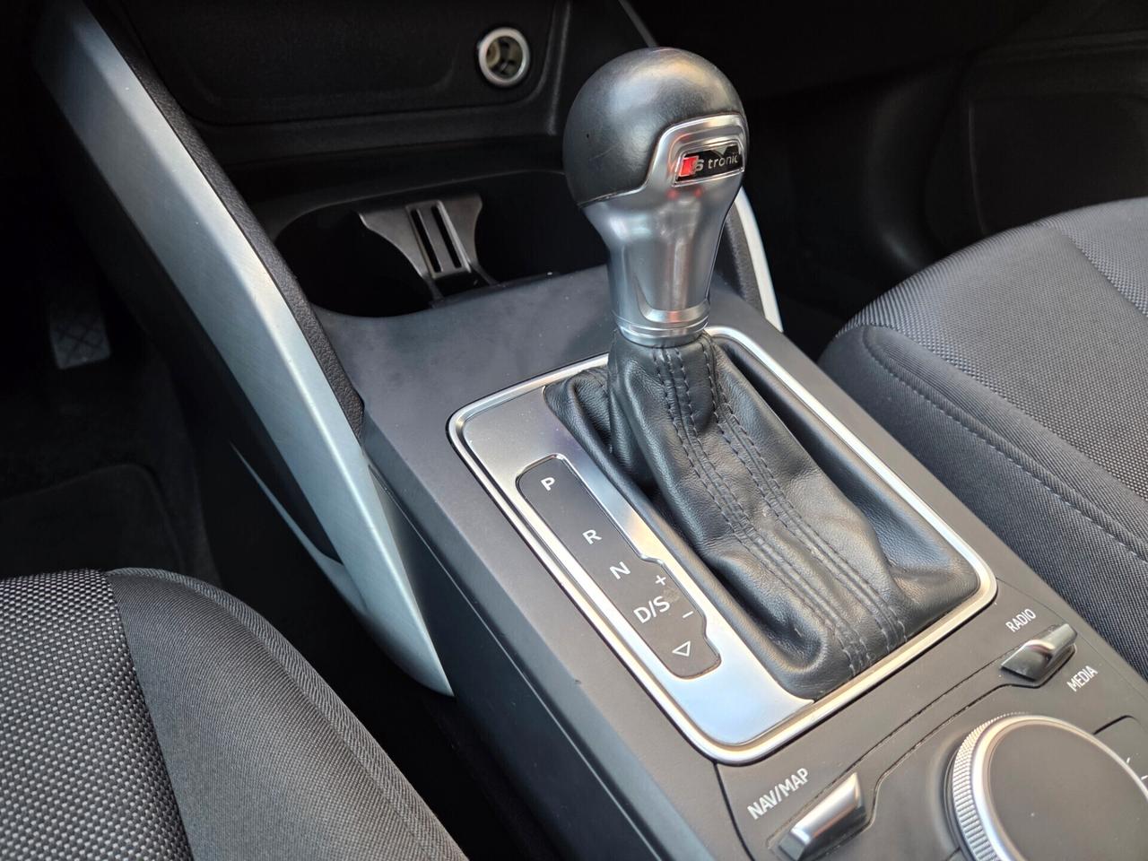 Audi Q2 30 TDI S tronic Business