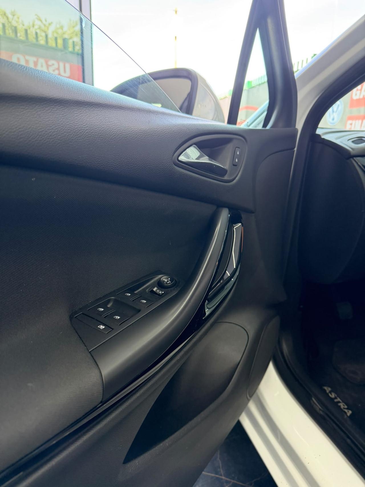 Opel Astra 1.6 CDTi 136CV Start&Stop 5 porte Innovation
