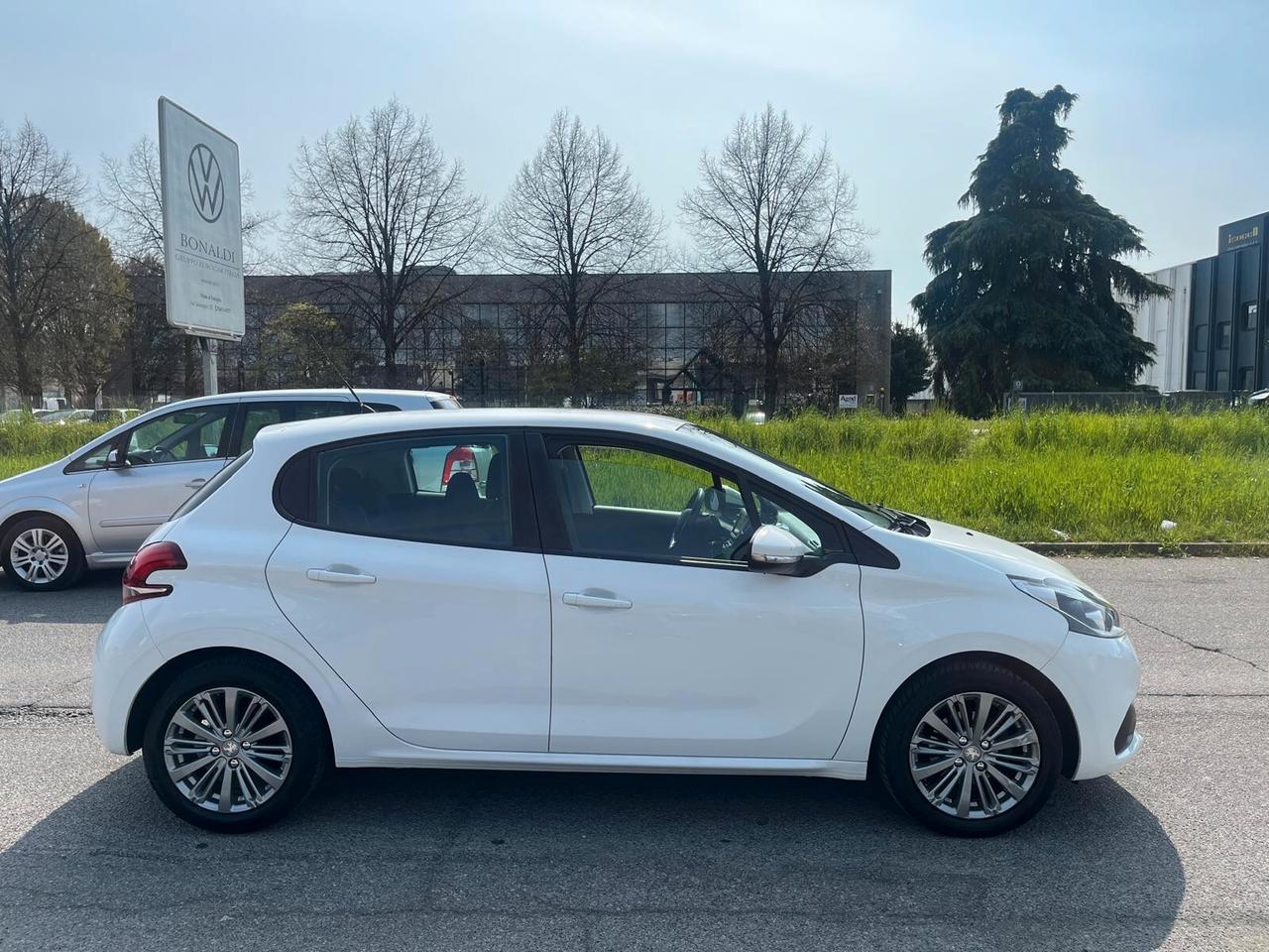 Peugeot 208 PureTech 82 5 porte Active