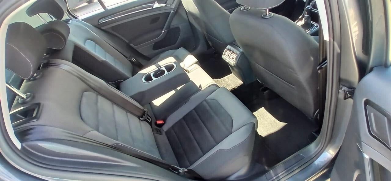 Volkswagen Golf 7.5 ° 1.6 TDI Executive - 2018
