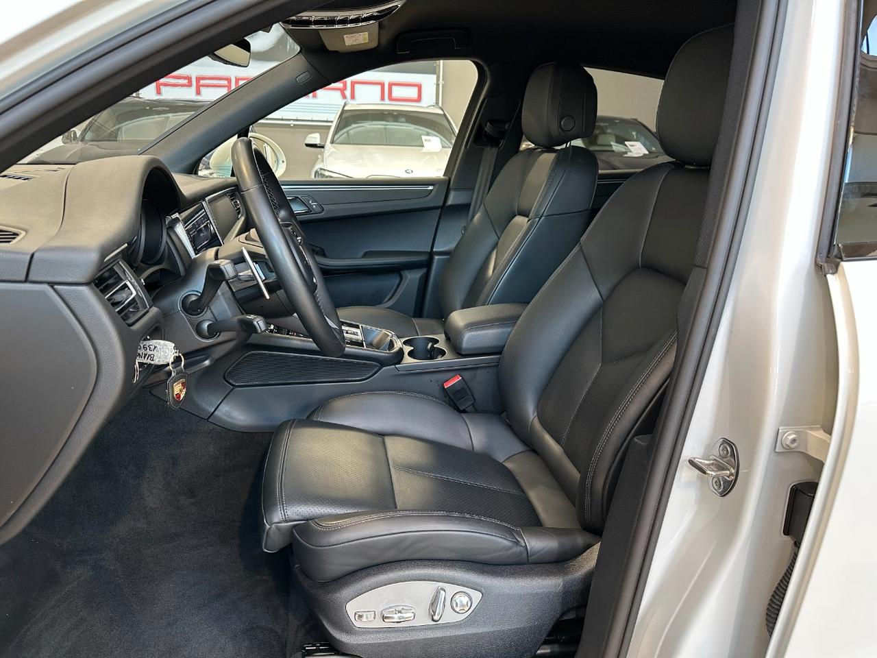 Porsche Macan 2.0 265cv PDK-21"-PDLS-PASM-Pelle nera-Scarichi Sport