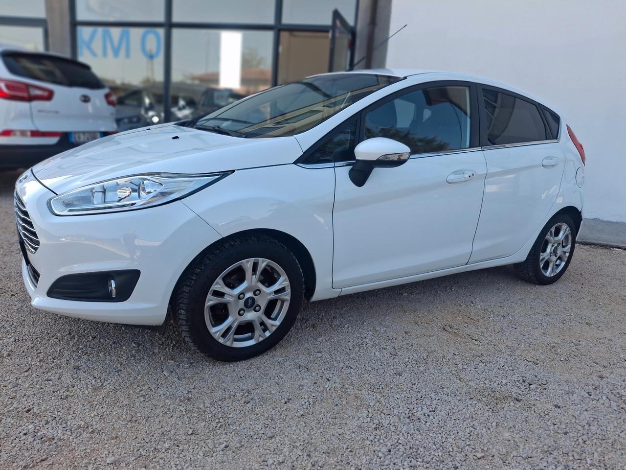 Ford Fiesta 1.5 TDCi 75CV 5 porte Titanium