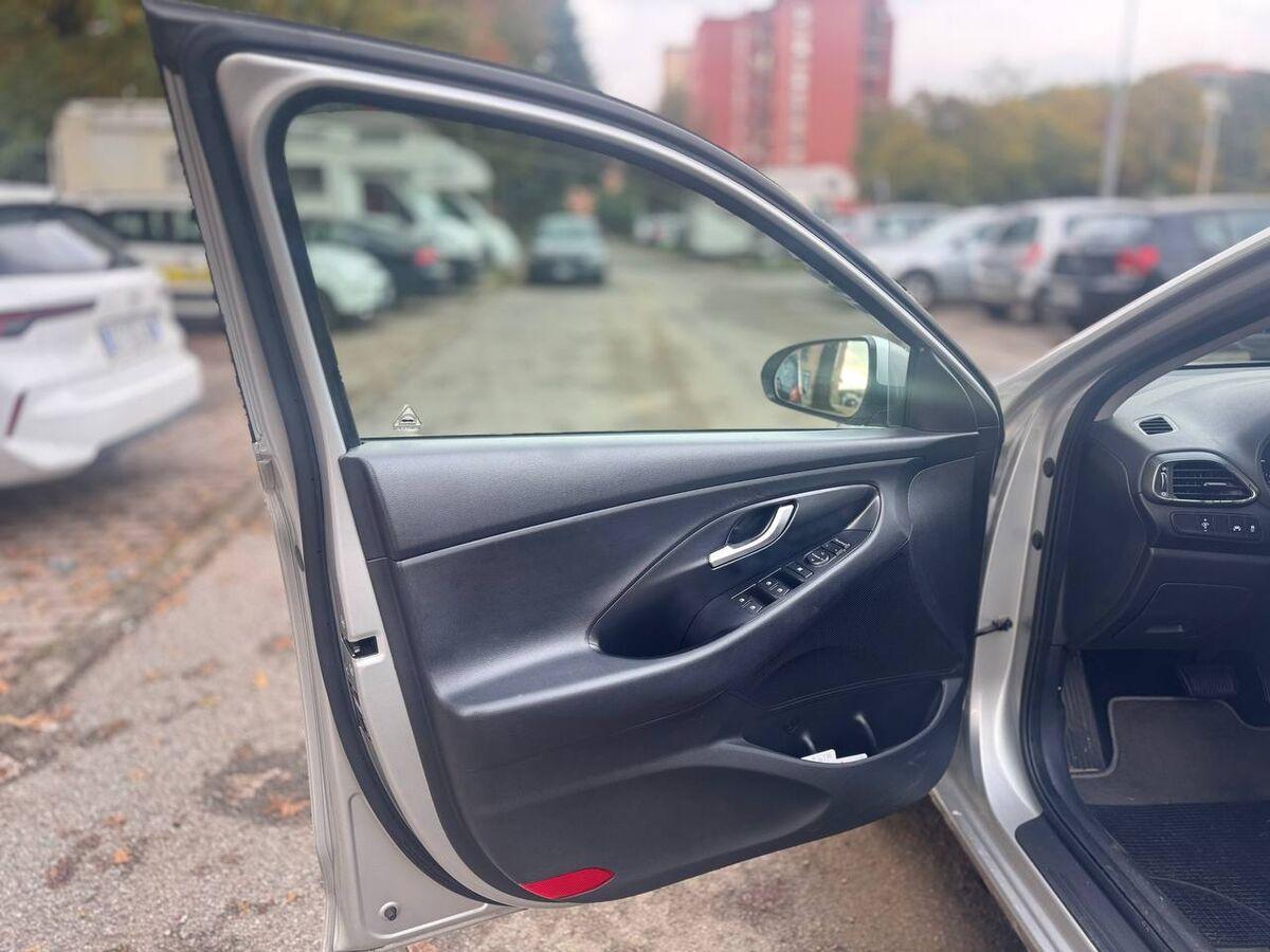 Hyundai i30 5 Porte I30 1.6 crdi Style 110cv dct