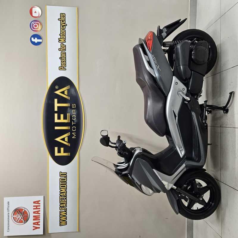Yamaha X-Max 250 - 2010