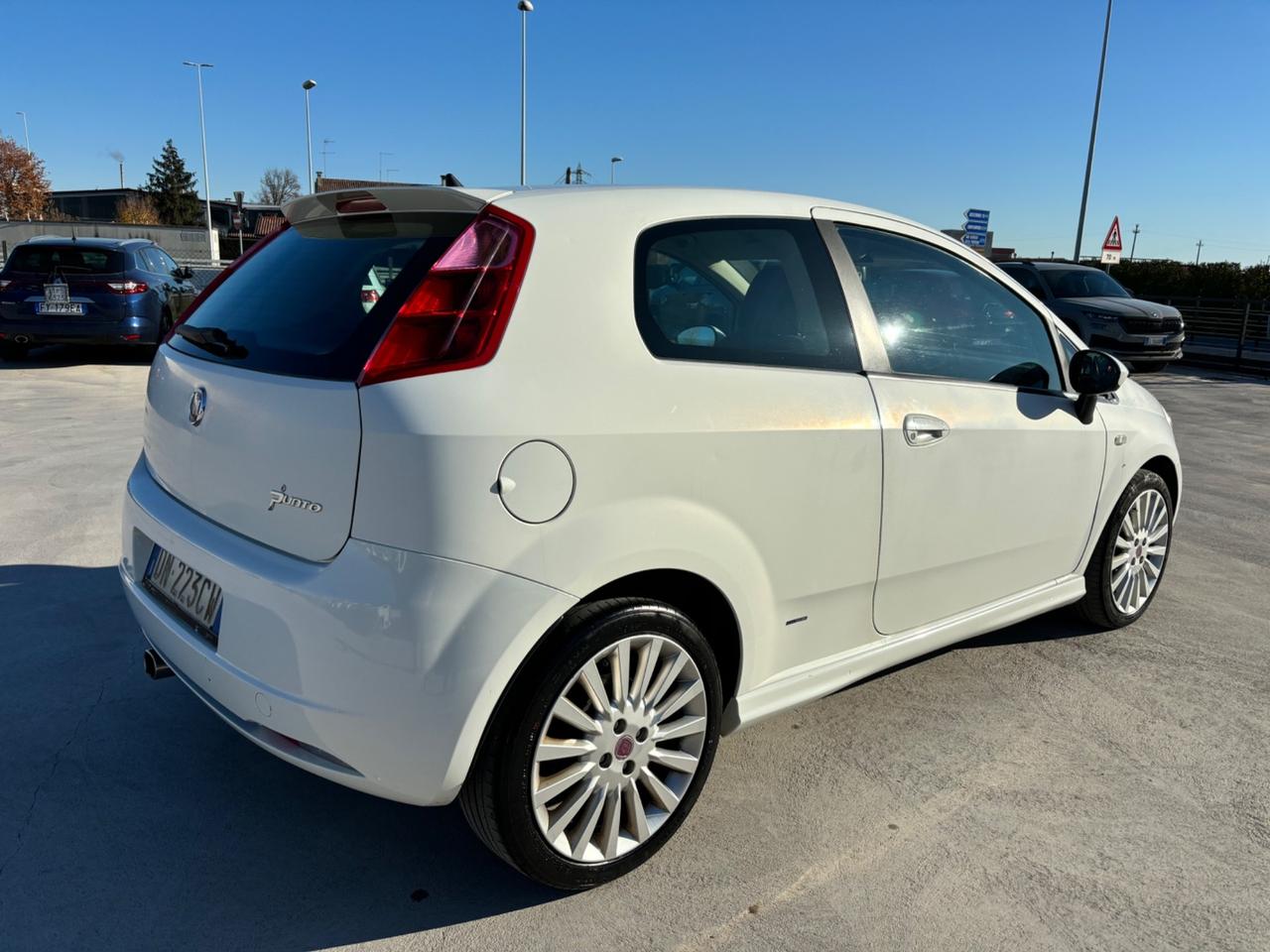 Fiat Grande Punto Grande Punto 1.4 Starjet 16V 3 porte Sport