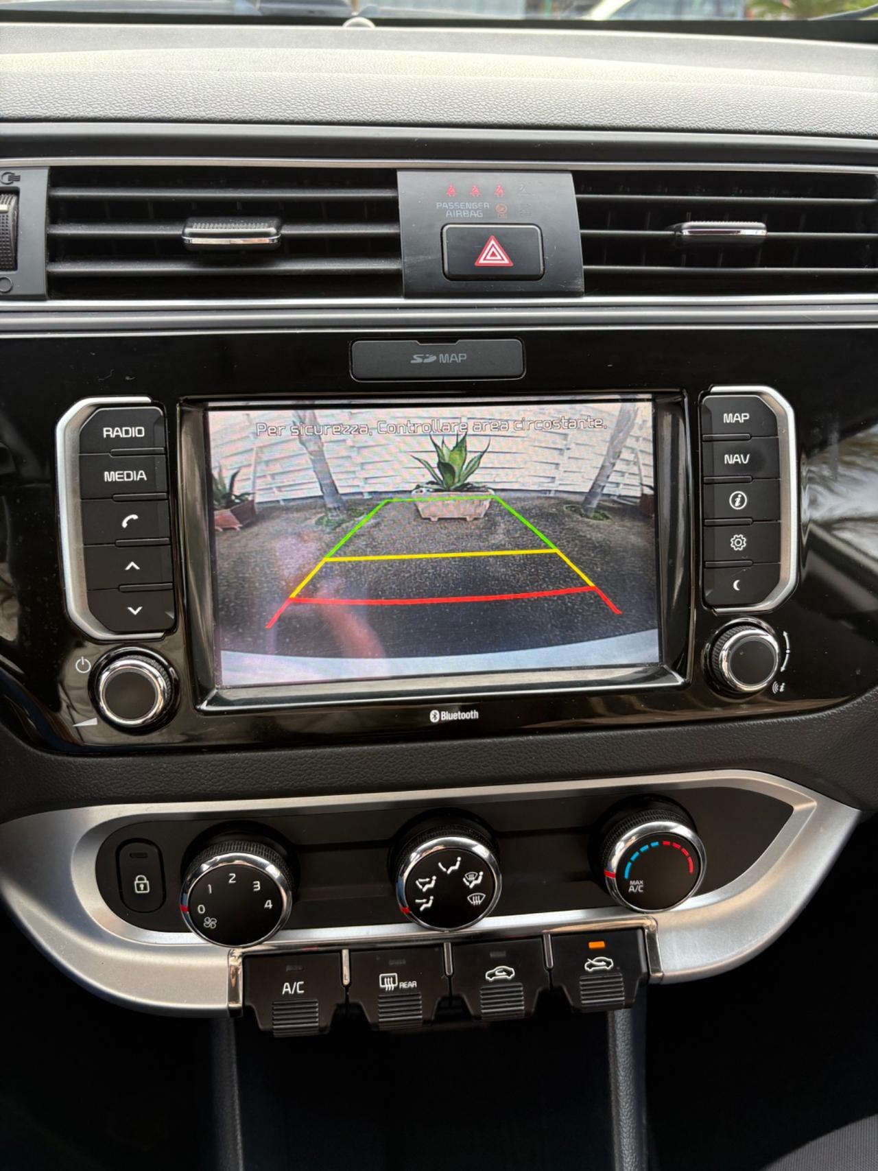 Kia Rio 1.1 diesel 5p. Navigazione