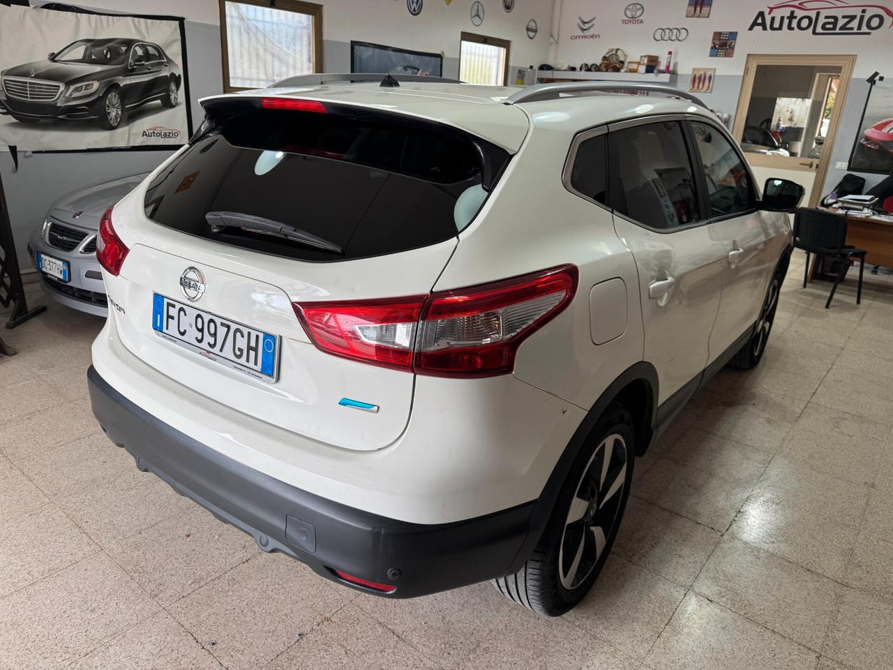 Nissan Qashqai 1.5 dCi 110 cv. Tekna TETTO-NAVIGATORE
