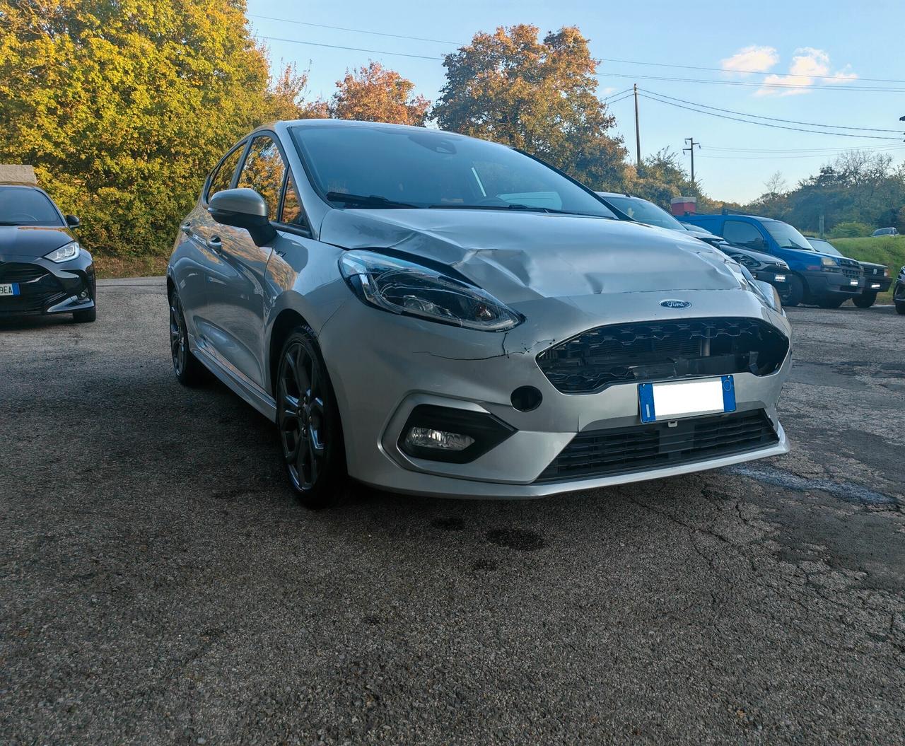 Ford Fiesta Hybrid 125 CV 5 porte ST-Line Incidentata