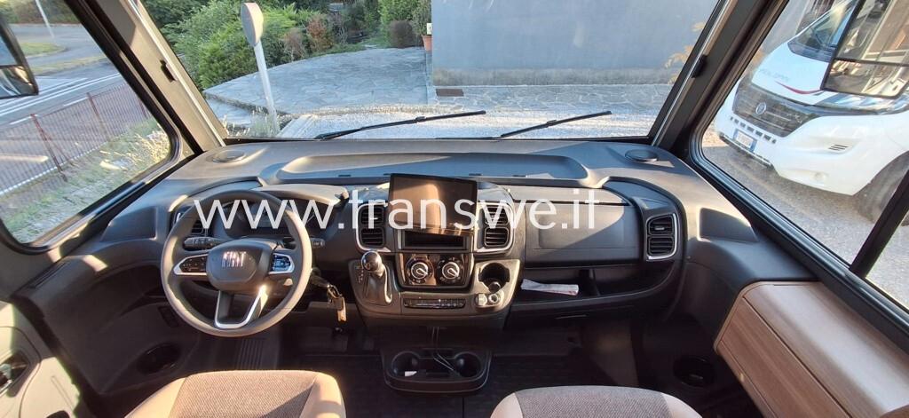 Carado I338 motorhome con letti gemelli