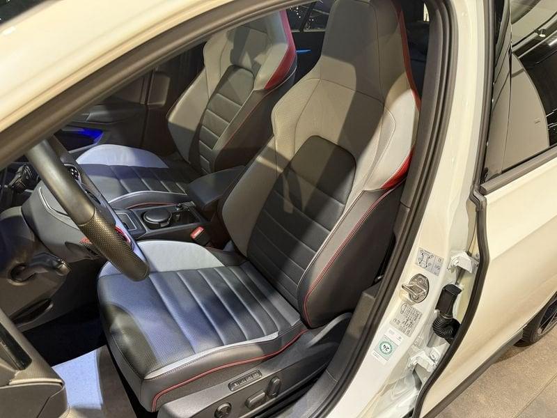 Volkswagen Golf GTI 2.0 TSI GTI DSG