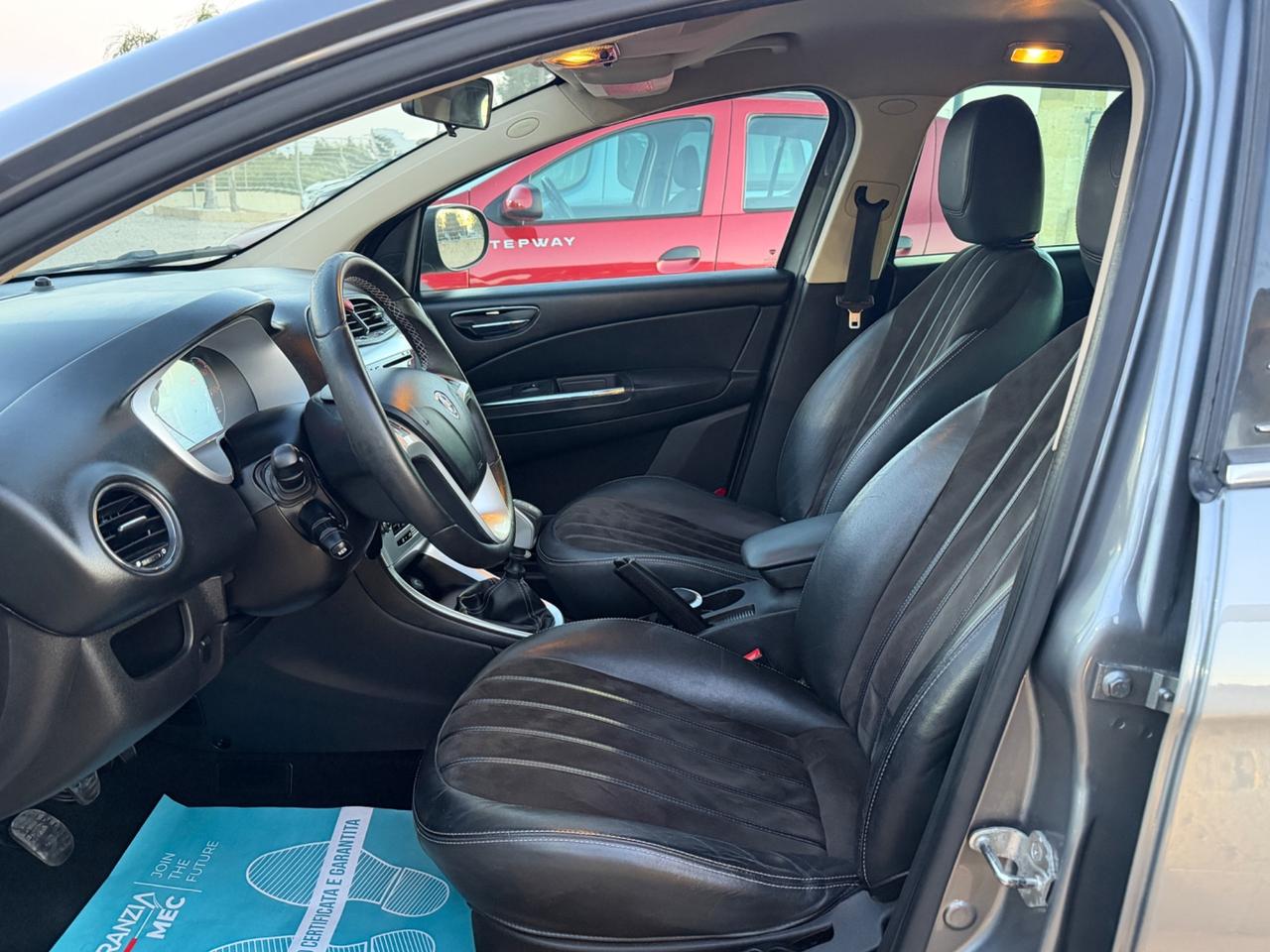 Lancia Delta 1.6 MJT DPF 105 CV Gold