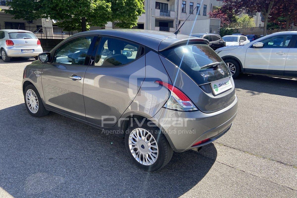 LANCIA Ypsilon 1.2 69 CV 5 porte Silver