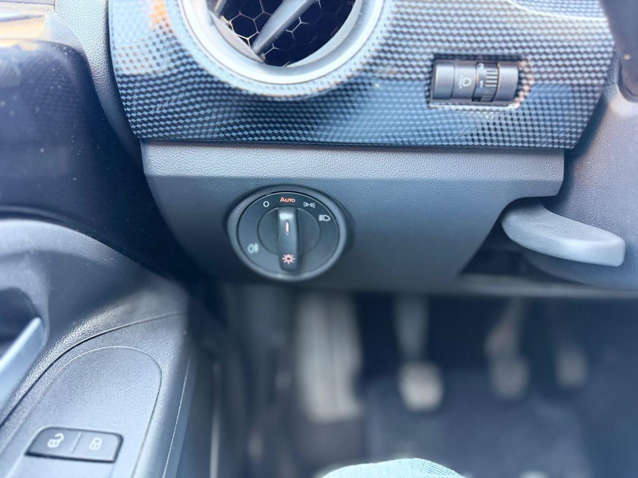 Volkswagen up! High up! 1.0 eco up! #11986