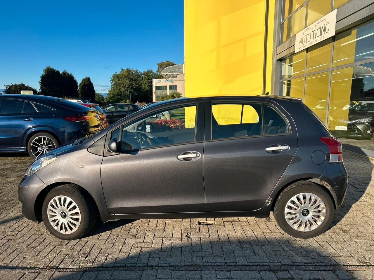 Toyota Yaris 1.0 5 porte Sol