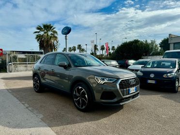 Audi Q3 40 TDI quattro S tronic Business Advanced