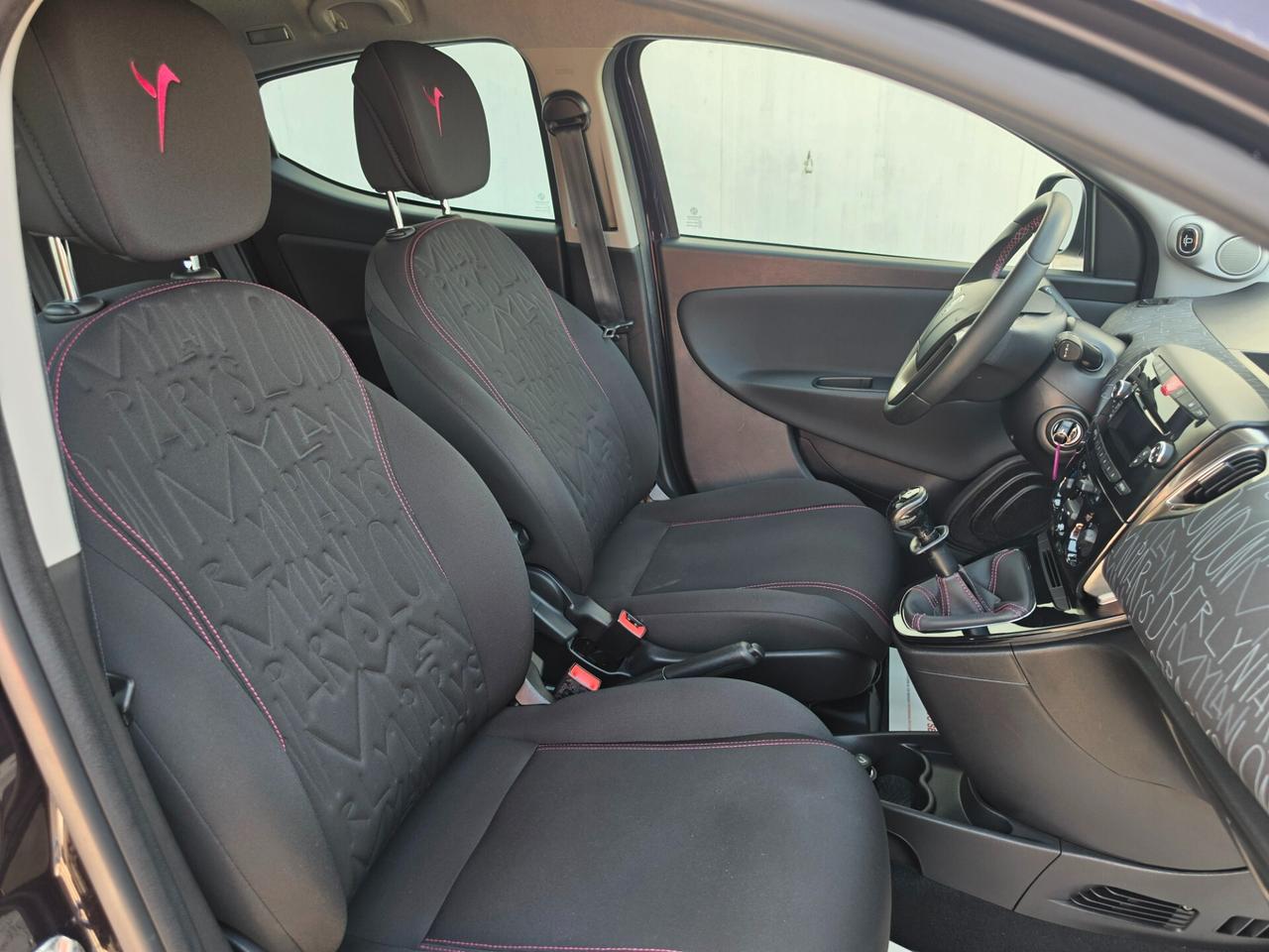 Lancia Ypsilon Paris 1.2 benzina 70cv