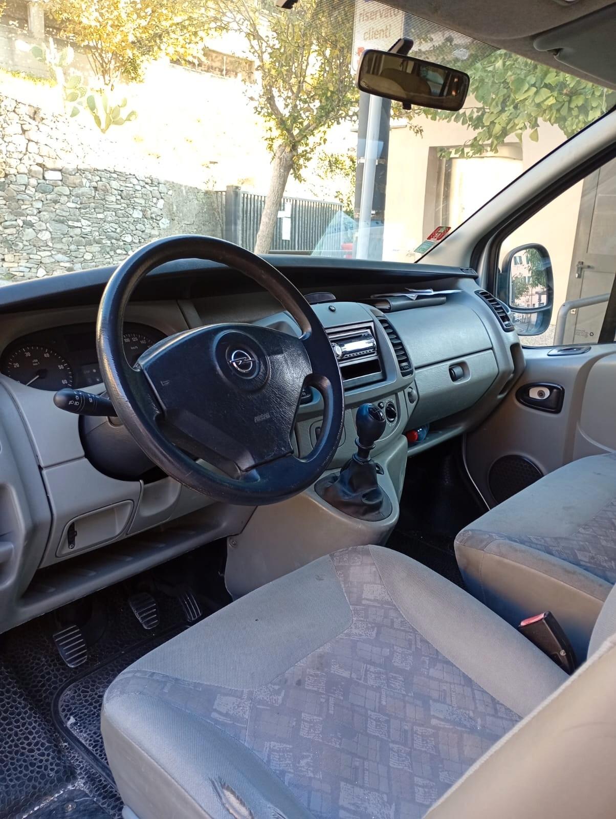 Opel Vivaro 2.5 Diesel 150CV S&S PL-TN-DC M Mobile Furgone