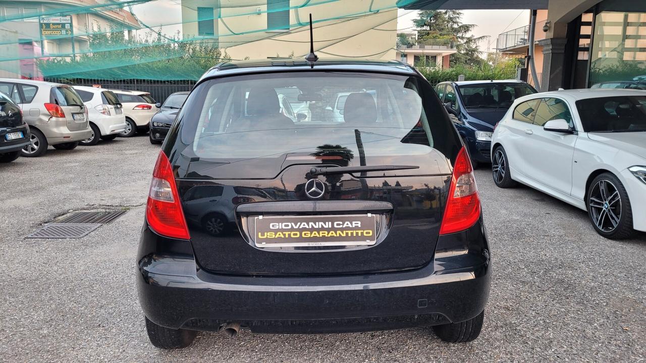 Mercedes-benz A 160 EURO 5 .. ADATTA AI NEOPATENTATI..