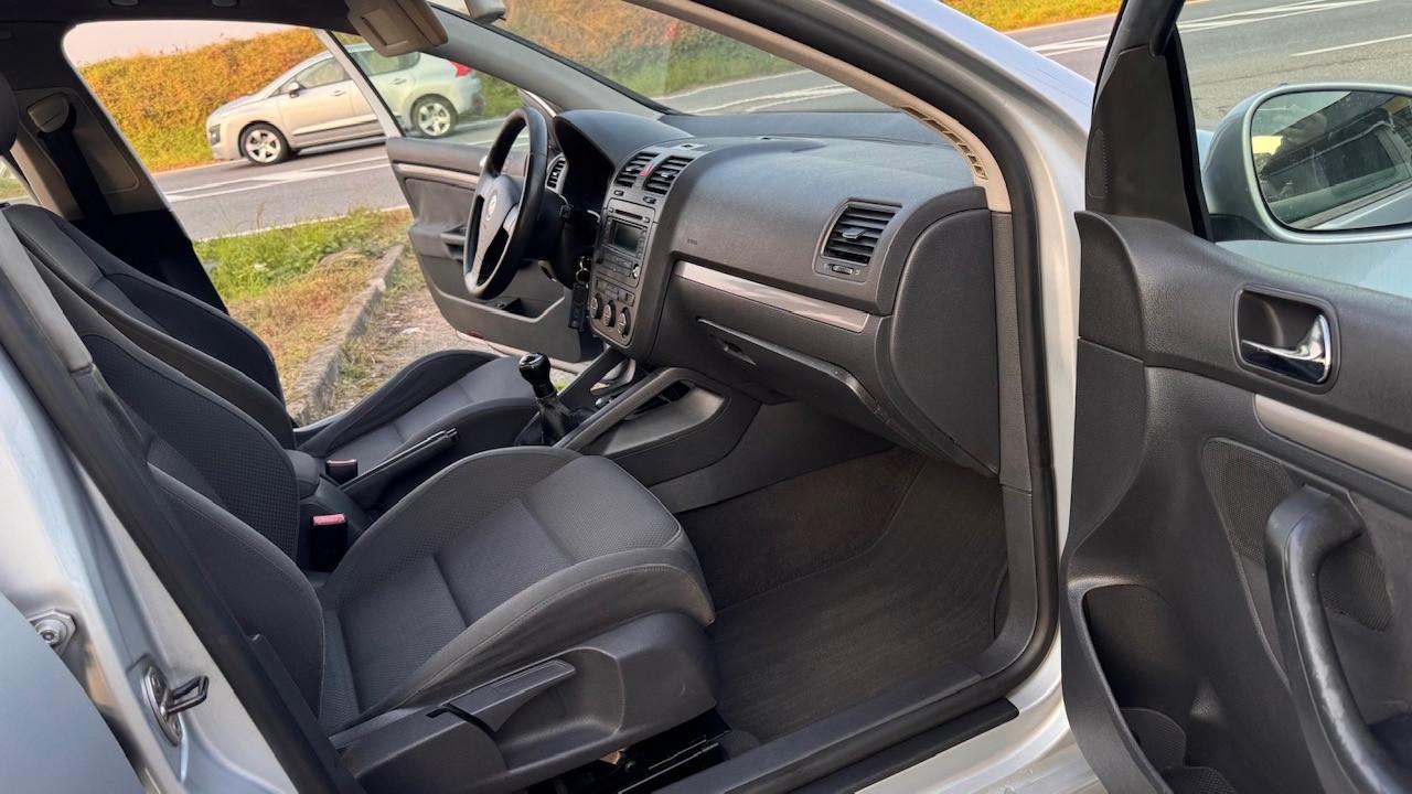 Volkswagen Golf 2.0 16V TDI 5p. Comfortline