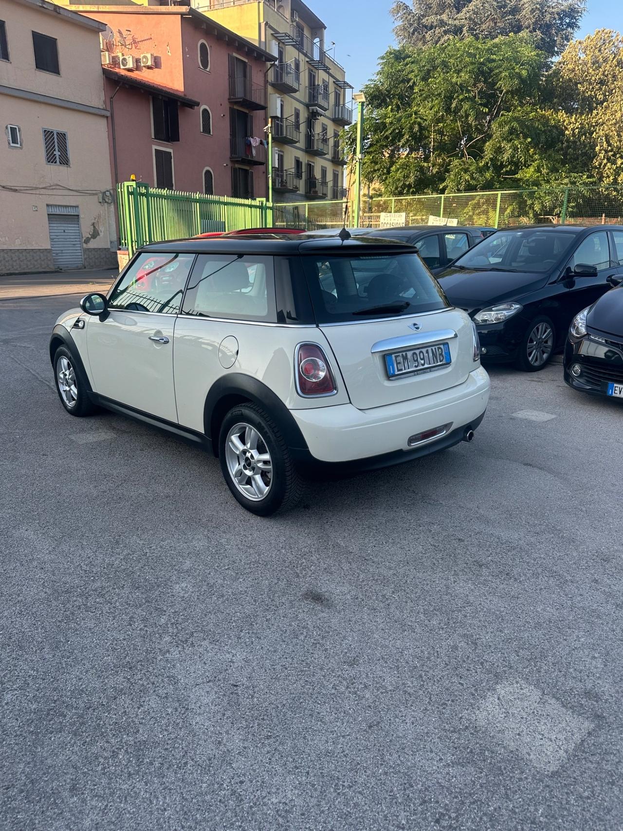Mini Mini 1.6 16V One (55kW)