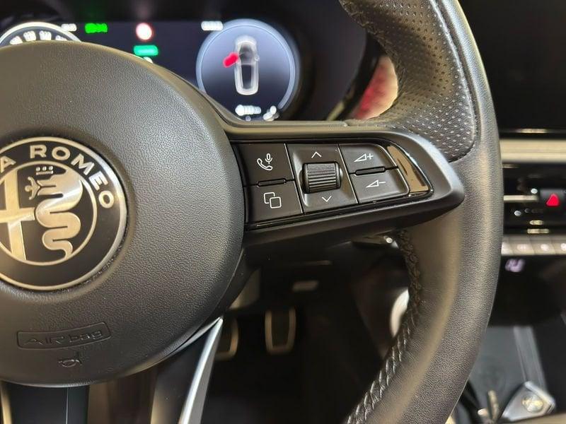 Alfa Romeo Tonale 1.3 280cv Plug in AT6 Speciale Q4 Tetto Apribile
