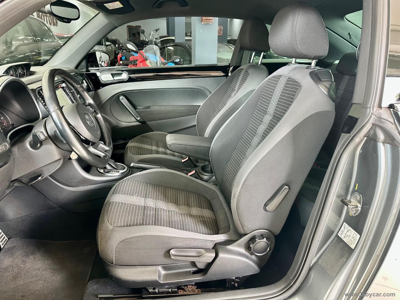 VOLKSWAGEN Maggiolino 2.0 TSI DSG Sport