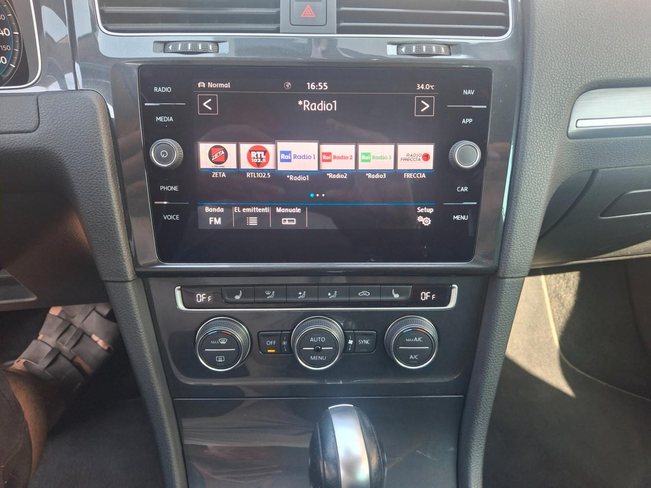 Volkswagen Golf e-Golf 136 CV elettrica