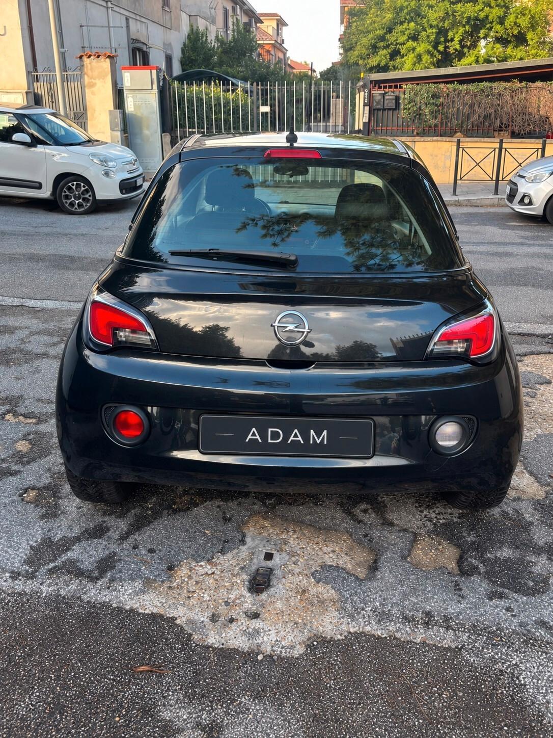 Opel Adam 1.2 70 CV