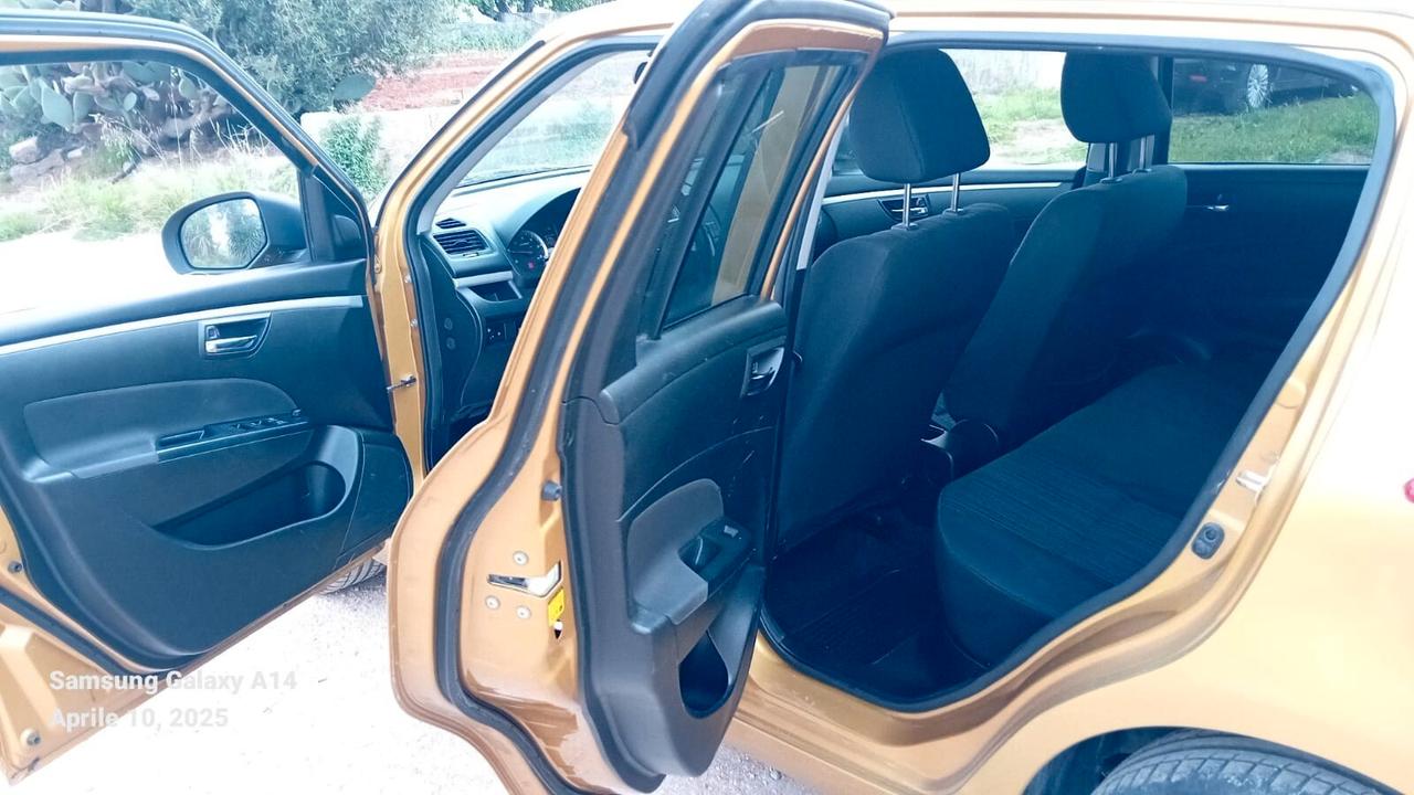 Suzuki Swift 1.3 DDiS 5 porte B-Cool Bi-Color