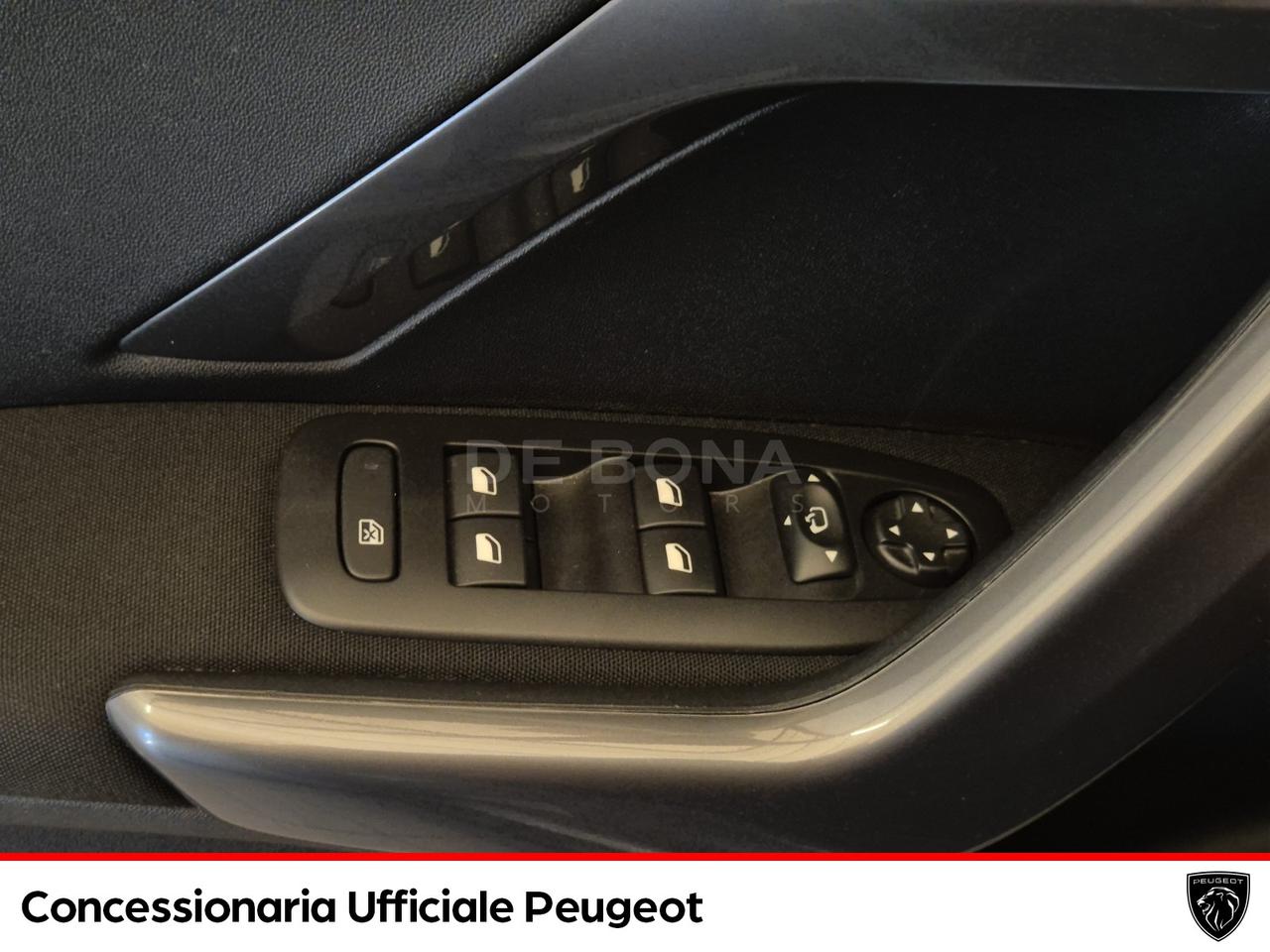 Peugeot 2008 1.2 puretech active s&s 82cv my18