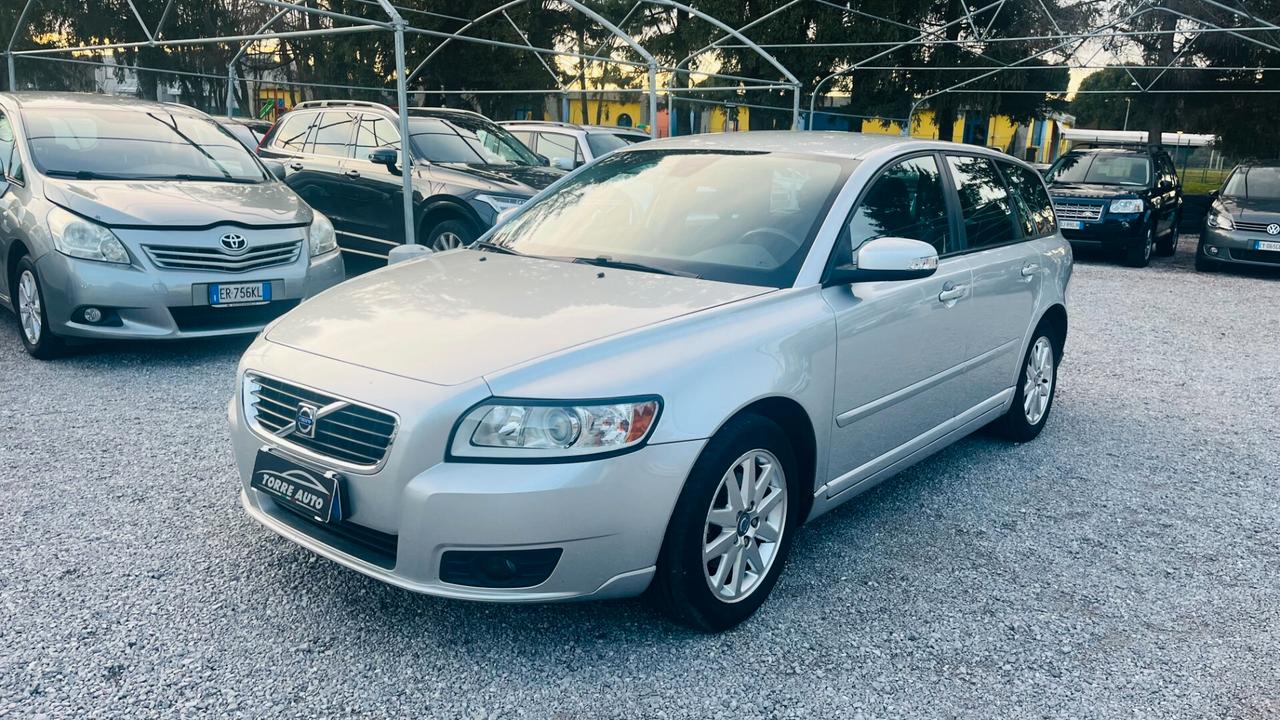 Volvo V50 1.8 16V cat Flexi-Fuel Momentum