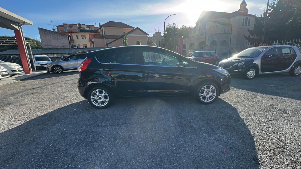 Ford Fiesta 1.0 80CV 5 porte Black & White Edition