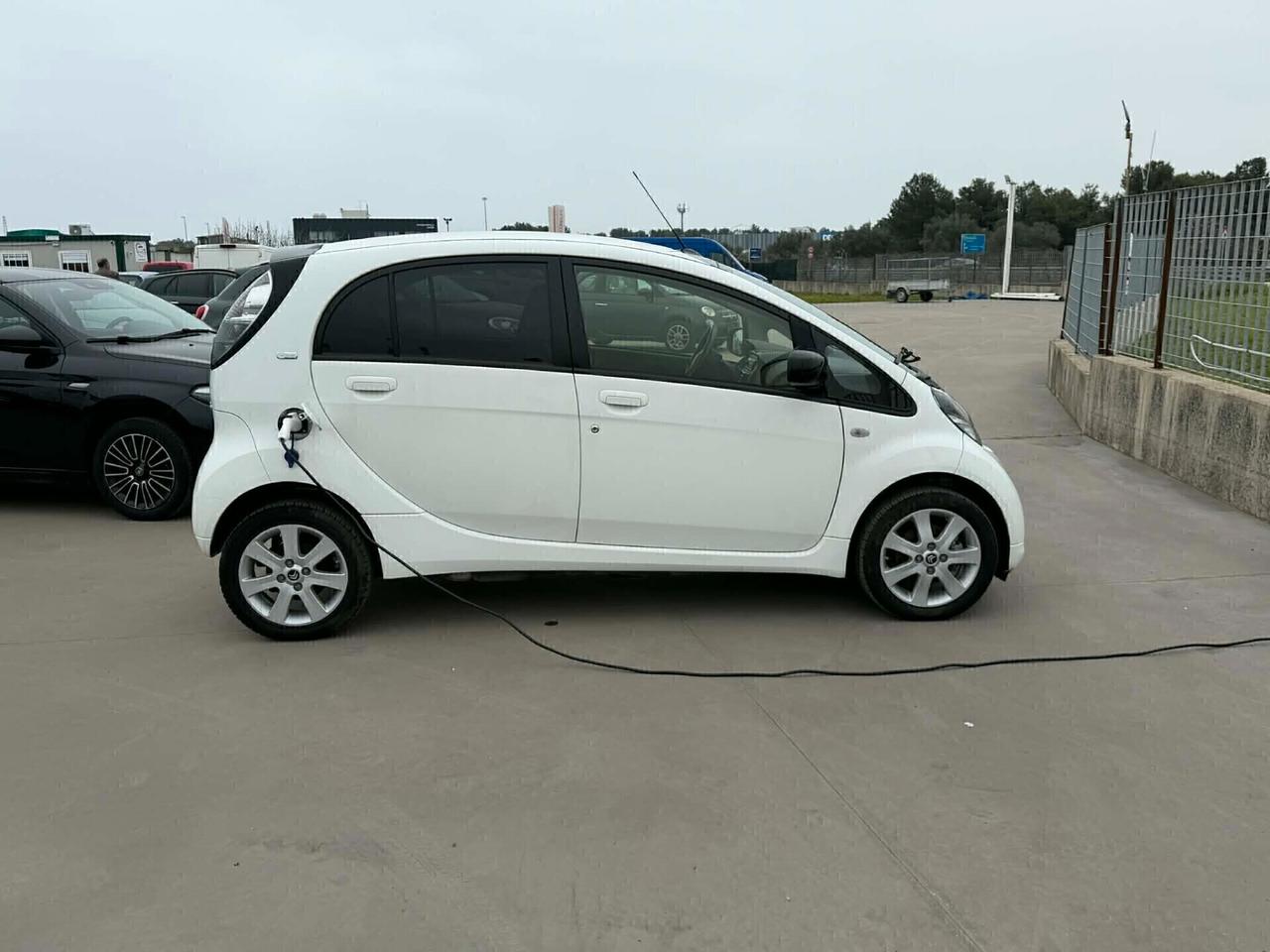 Citroen C-Zero FULL ELECTRIC SEDUCTION