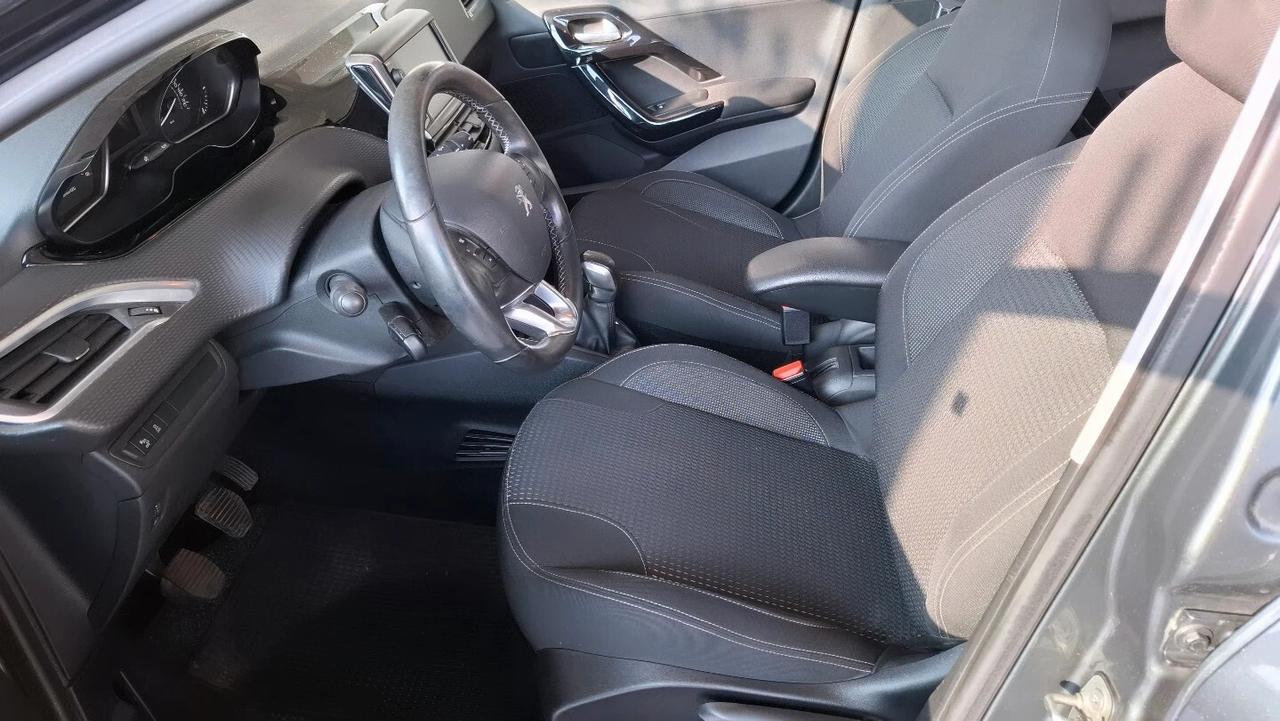 Peugeot 208 BlueHDi 100 5 porte Allure