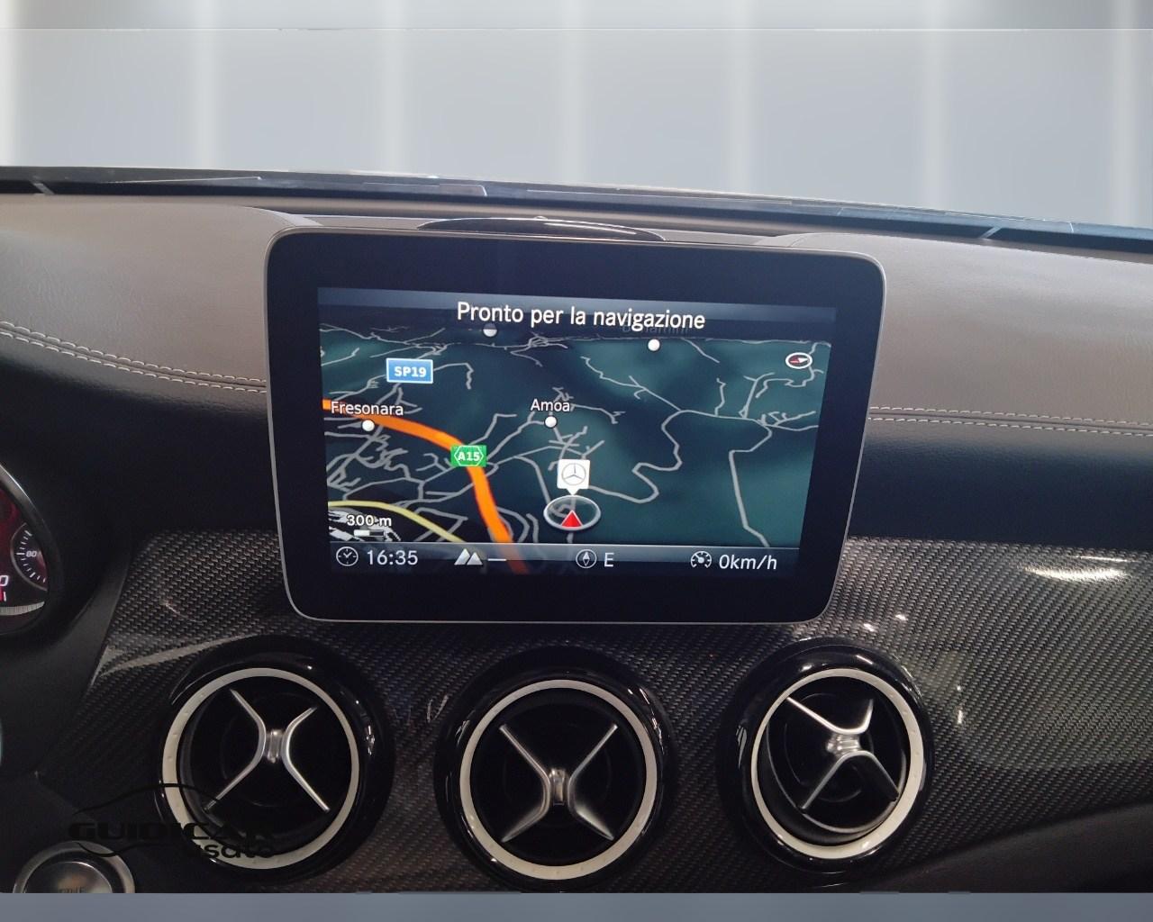 Mercedes-Benz GLA-X156 2017 - GLA 200 d Night Edition auto