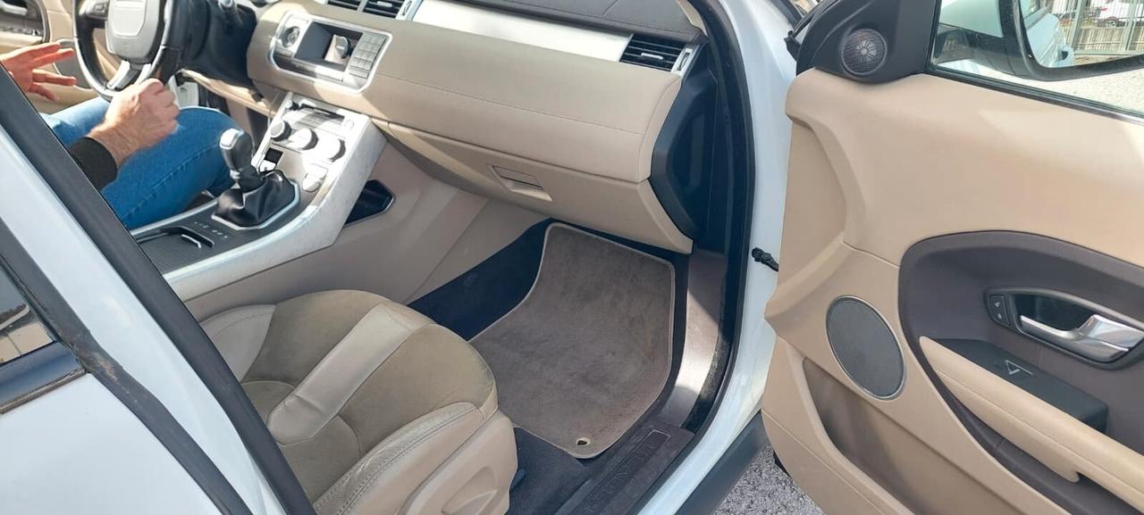 Land Rover Range Evoque 2.2 TD4 5p. Dynamic