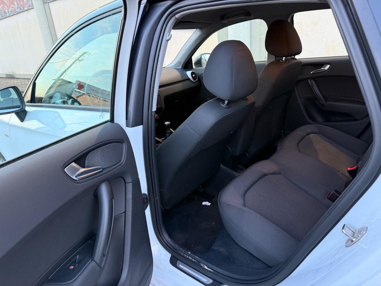 Audi A1 1.2 TFSI S line edition