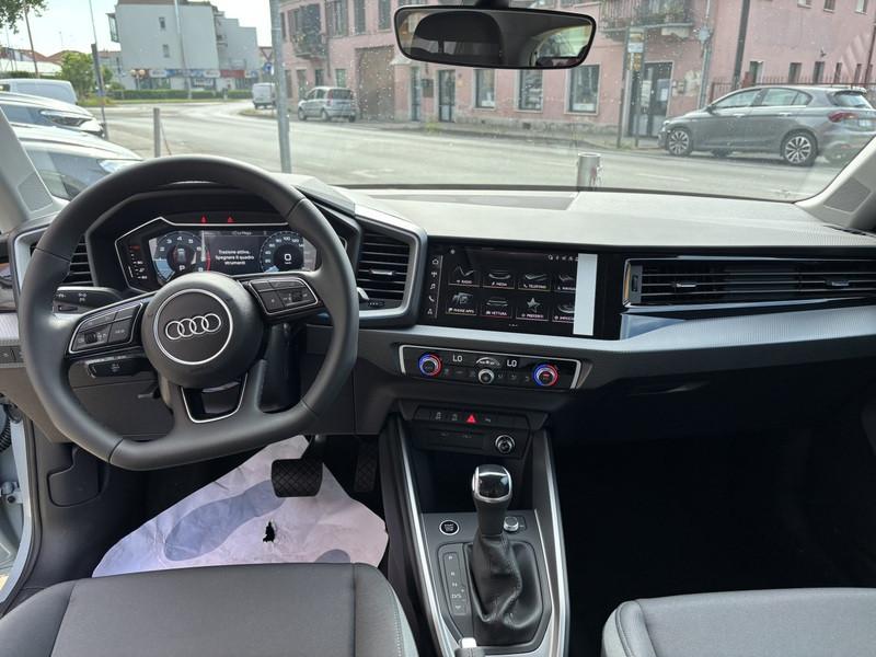 Audi A1 Sportback 30 1.0 tfsi S Line Edition 116cv s-tronic LED-PHONE APPS-17"