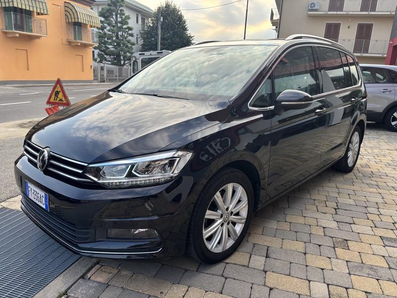 Volkswagen Touran 2.0 tdi Comfortline dsg 7 posti LED-NAVI
